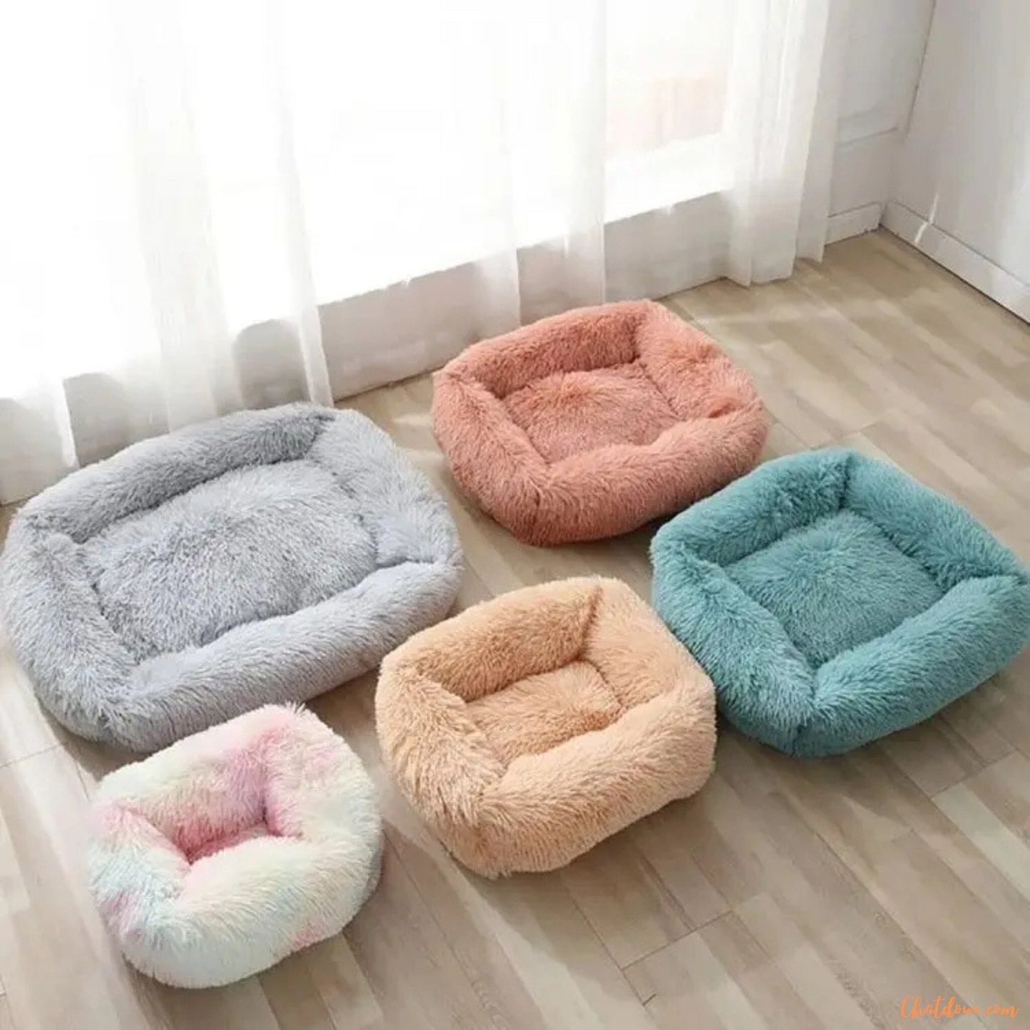 Coussin-chat-plusieurs-couleurs-Peluchat